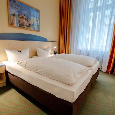 Hotel Tiergarten Берлин Екстериор снимка